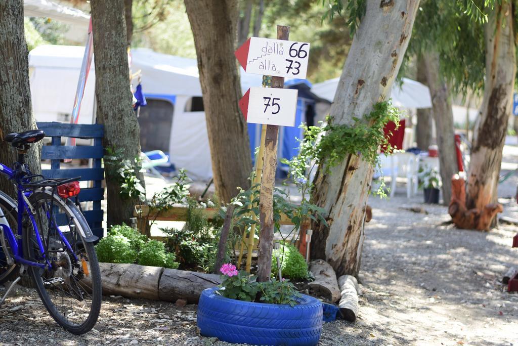 Camping B&B Gioiosa Gioiosa Marea Ngoại thất bức ảnh