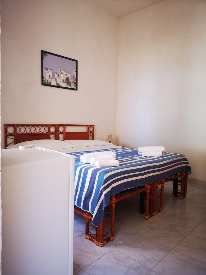 Camping B&B Gioiosa Gioiosa Marea Ngoại thất bức ảnh