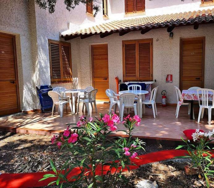 Camping B&B Gioiosa Gioiosa Marea Ngoại thất bức ảnh